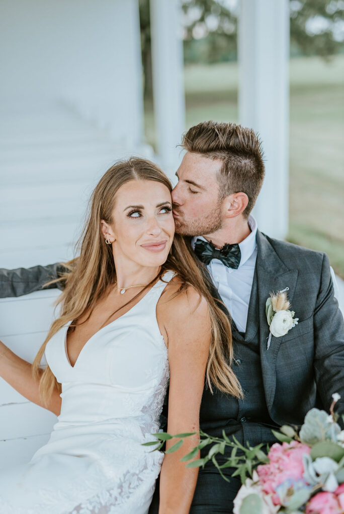 HOW TO PICK THE BEST WEDDING VENDORS